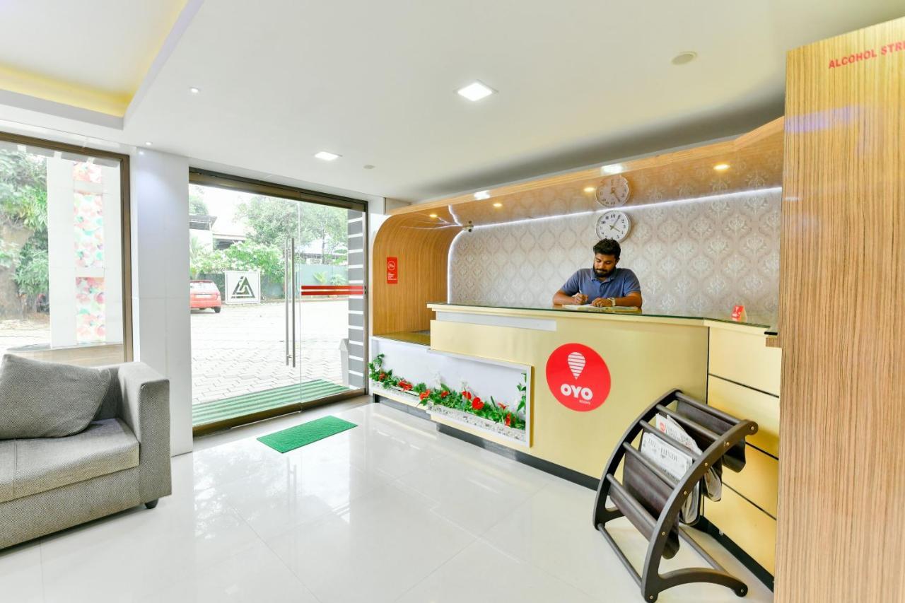 Oyo 1889 Hotel Aj Park Alappuzha Extérieur photo