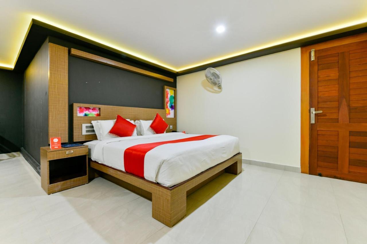 Oyo 1889 Hotel Aj Park Alappuzha Extérieur photo